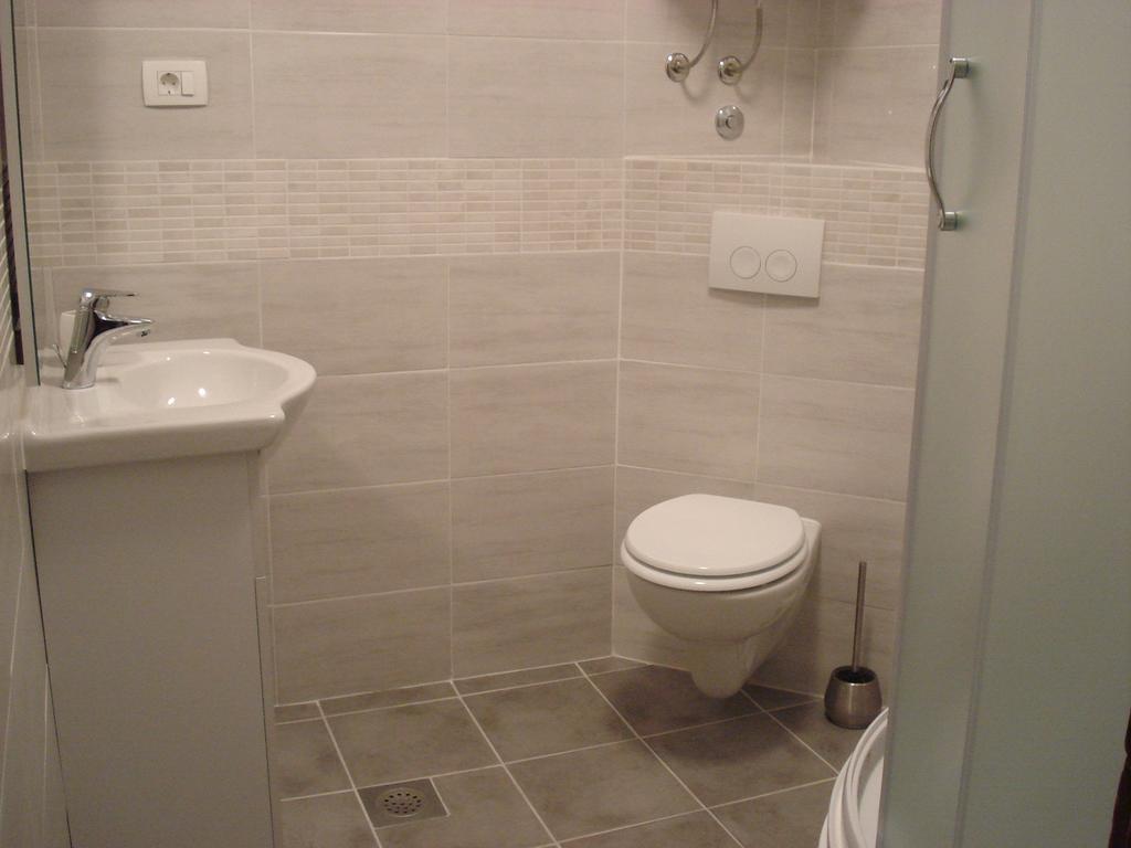 Apartments 4U Omišalj Buitenkant foto