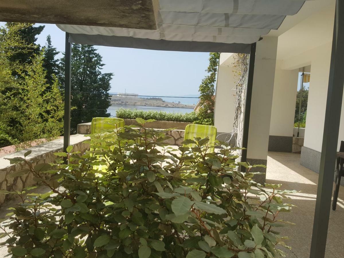 Apartments 4U Omišalj Buitenkant foto